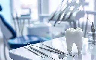 Dentalni asistent